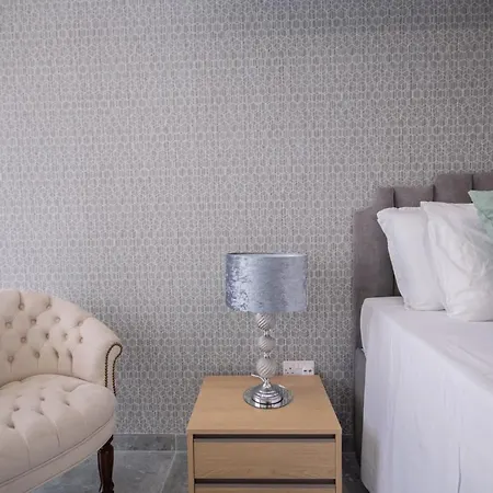 Apartament The Suites